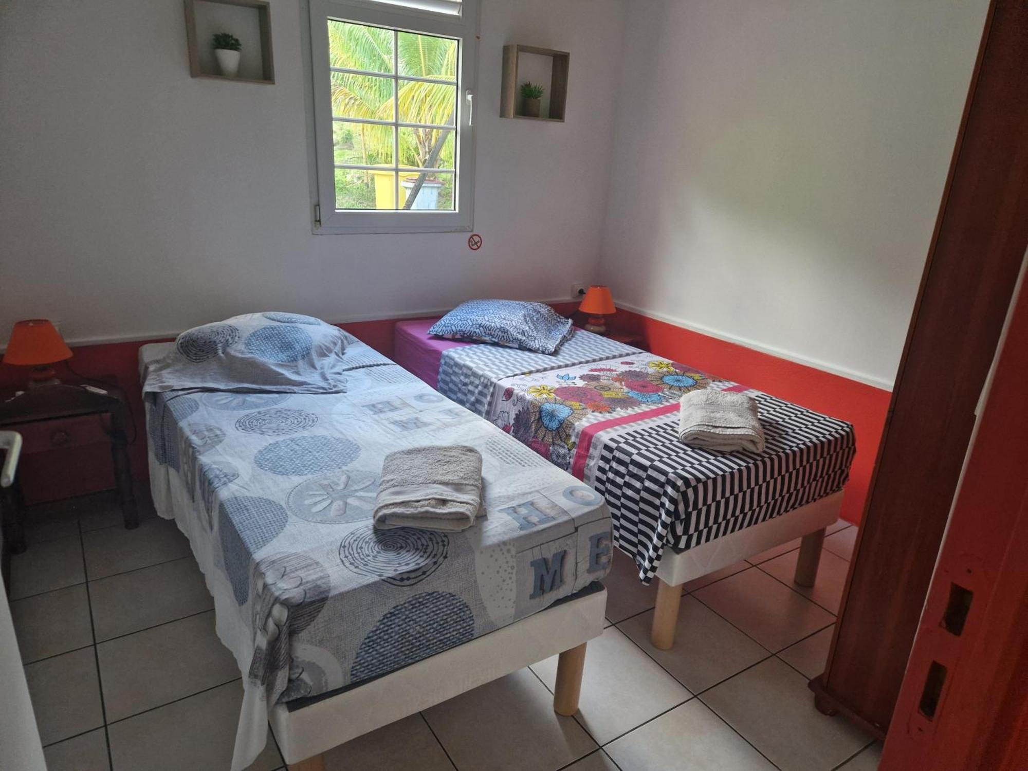 Bungalows Corail, F3 Avec Piscine A Sainte Luce Exterior foto