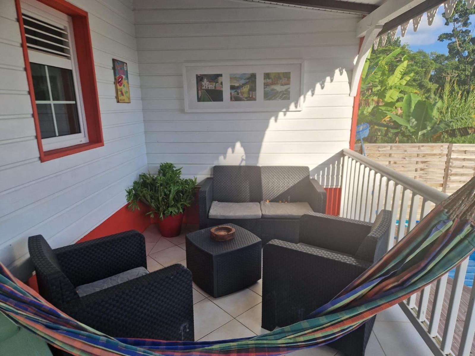 Bungalows Corail, F3 Avec Piscine A Sainte Luce Exterior foto